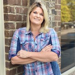 Portrait of Ally Himes-Calhoun