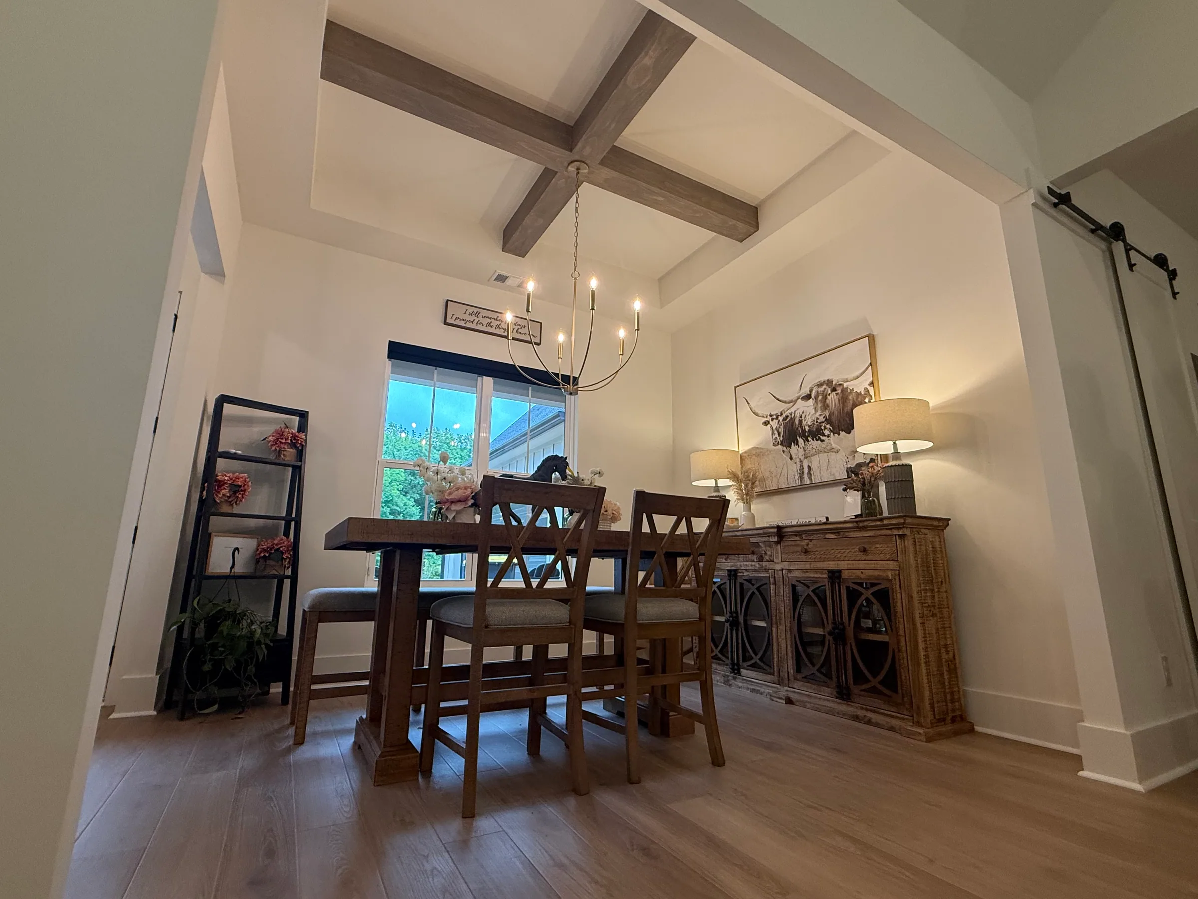 A staged Georgia dining room ready for a listing photo